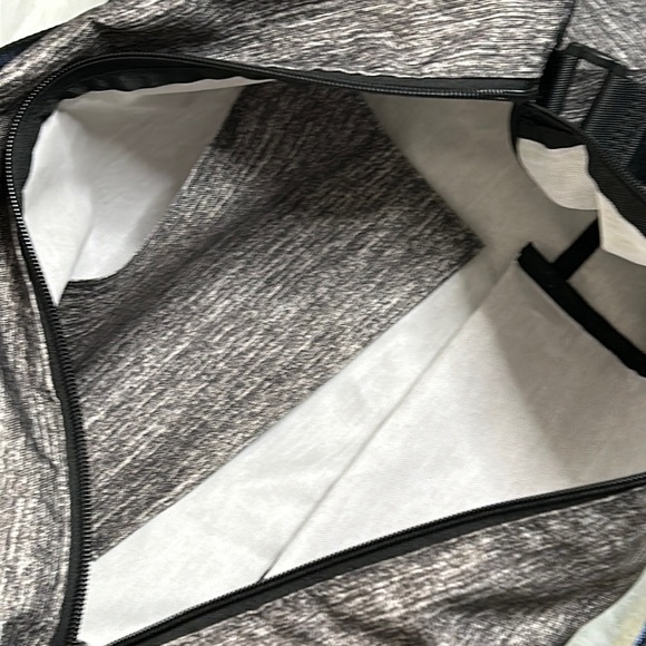 PINK DUFFLE BAG GRAY WITH BLUE HUES - Picture 6 of 8